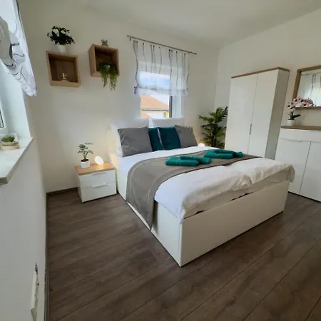Apartment Thermenblick *